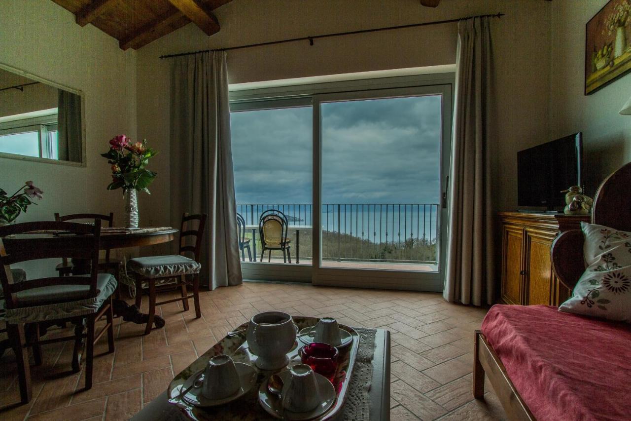 Agriturismo Specchio Del Lago Монтефиасконе Стая снимка